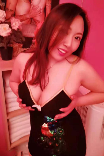 ZALA BEI ASIAESCORT.AT