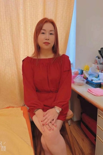 YIYI VON ASIAESCORT.AT